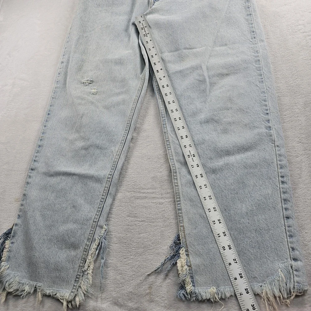 Vtg Levi's 560 Orange Tab Jeans 34x29 90s USA Loose Tapered Light Wash Raw Hem